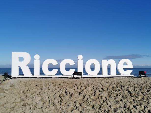 hotelbelliniriccione it offerta-fiera-wellness-giugno-2024-hotel-riccione-vicino-fiera 016